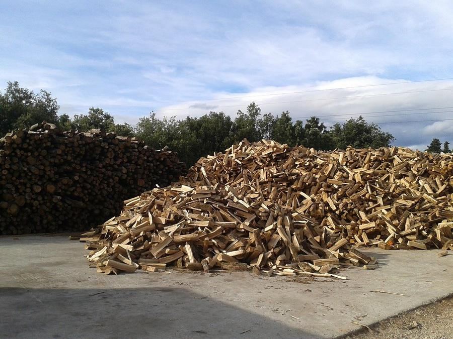 Notre dépôt de bois de chauffage